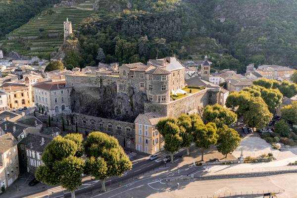 Château de Tournon vue drone