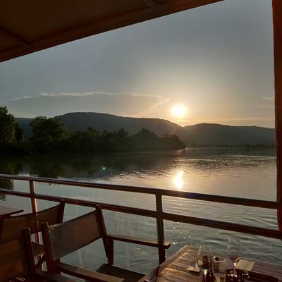 croisiere au soleil couchant 